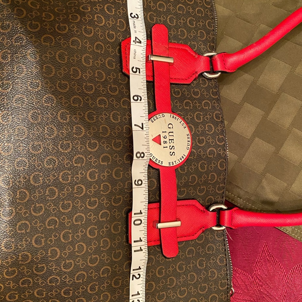 Guess Large signature handbag - Picture 4 of 6